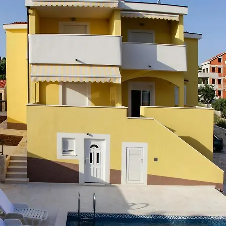 Lovely In Rogoznicko Apartment