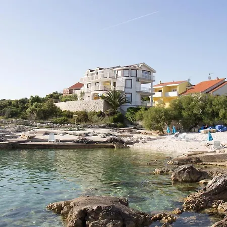 Appartement Lovely In Rogoznicko *
