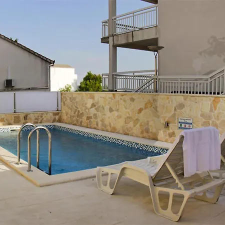 Lovely In Rogoznicko Zečevo