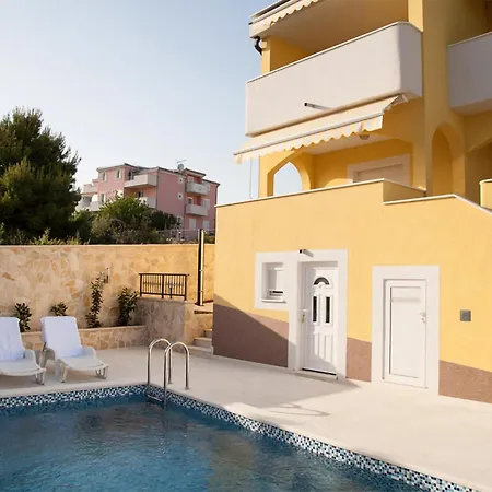 Lovely In Rogoznicko *