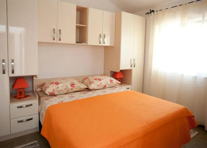 Daire Lovely In Rogoznicko Zečevo